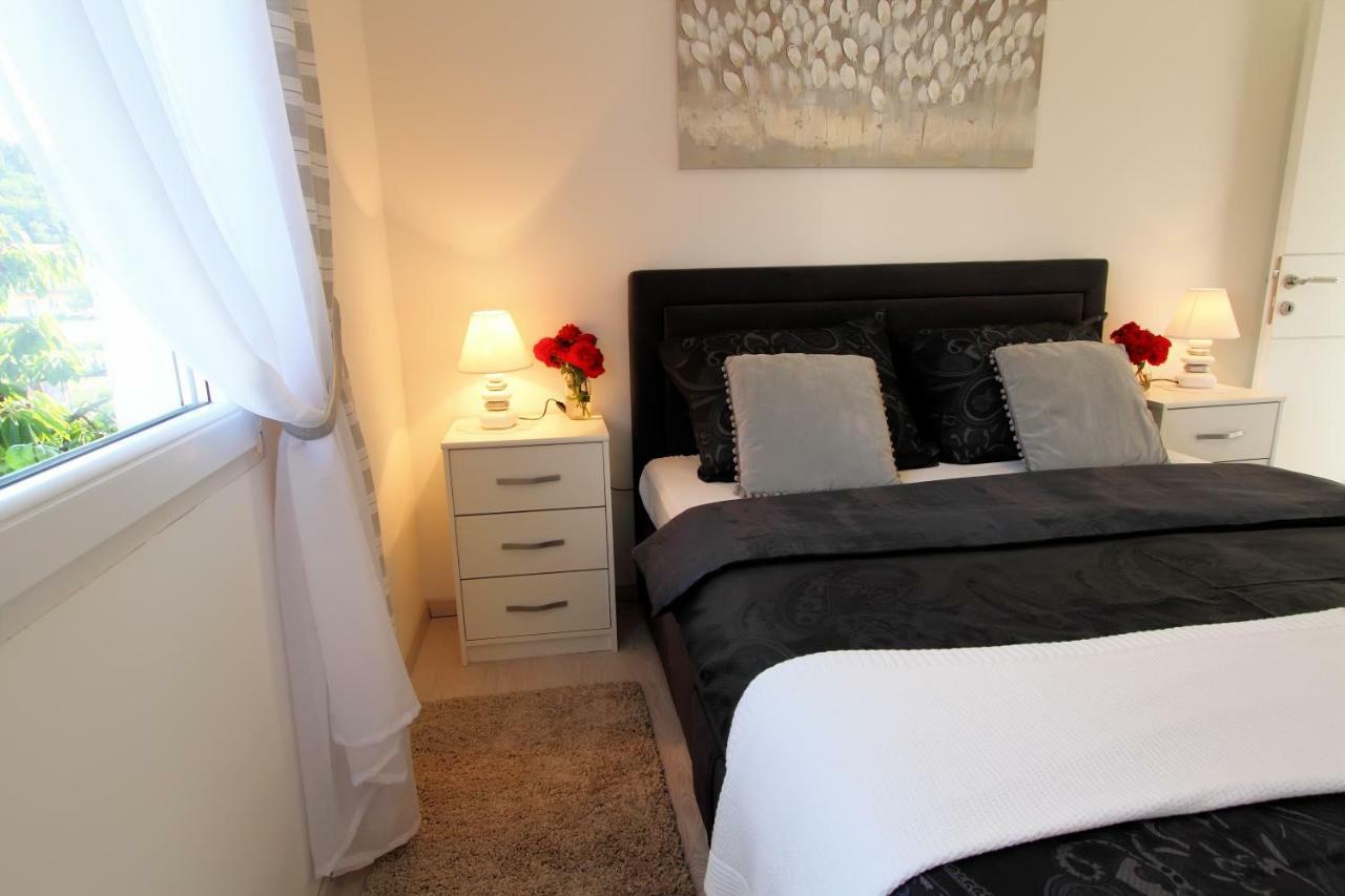 Ferienwohnung Apartman Ana Otočac Exterior foto