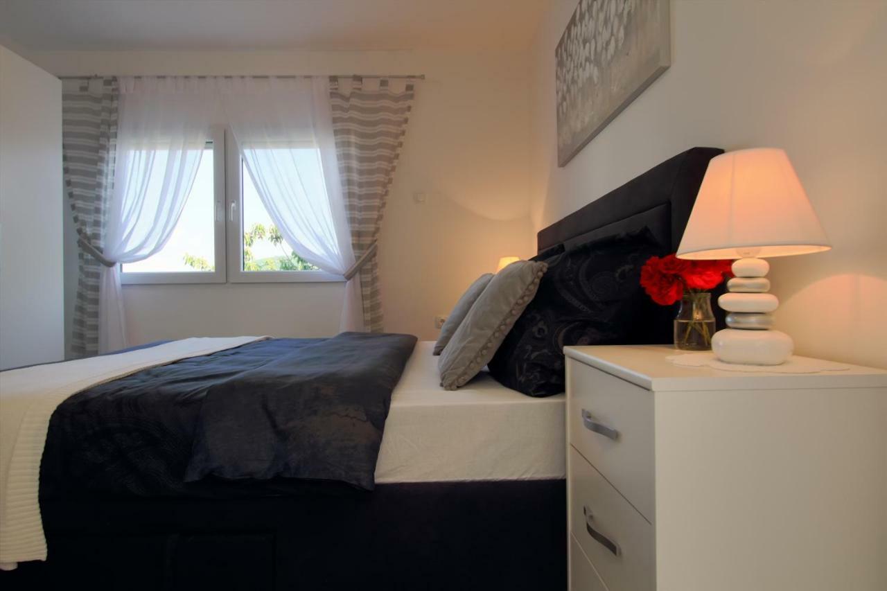 Ferienwohnung Apartman Ana Otočac Exterior foto