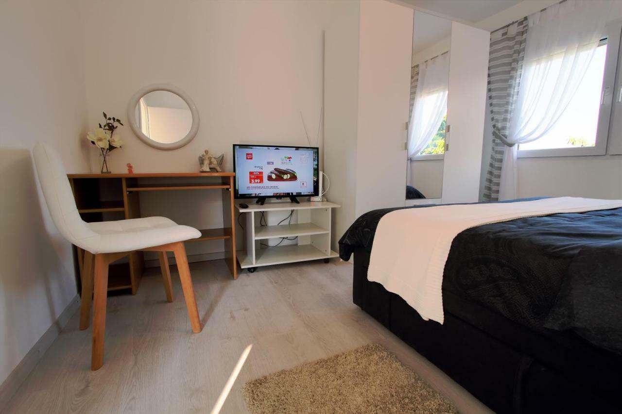 Ferienwohnung Apartman Ana Otočac Exterior foto