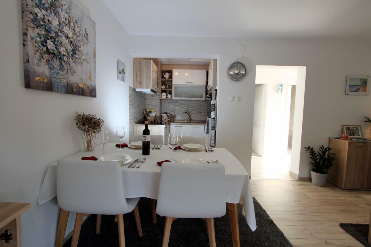 Ferienwohnung Apartman Ana Otočac Exterior foto