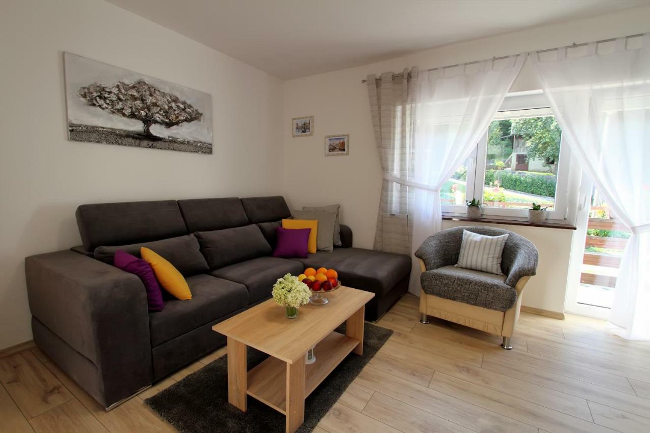Ferienwohnung Apartman Ana Otočac Exterior foto