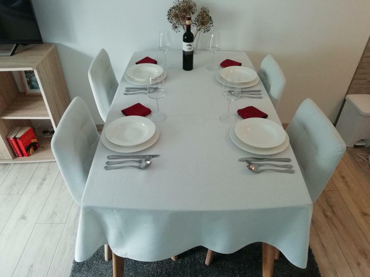Ferienwohnung Apartman Ana Otočac Exterior foto
